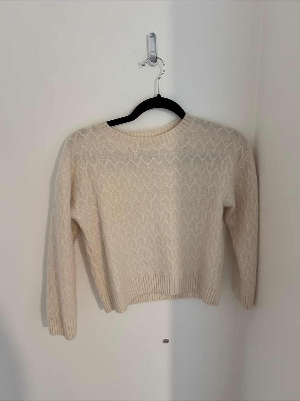 Joie 100% cashmere Cream Cable-Textured Crew Neck Sweater